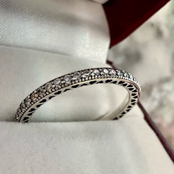 Pandora Sparkle and Hearts CZ Eterity Ring Size 9 - Hard to find! - Picture 6 of 16